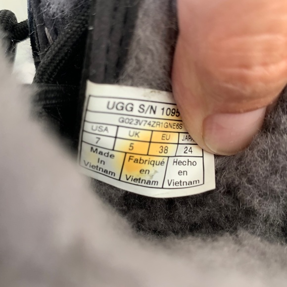 UGG ADIRONDACK TALL III BLACK GRAY WiNTER BOOTS WOMENS US 7 NEW - Picture 8 of 9